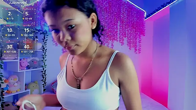 Snapshot of _hanna_sky chatting on 11.21.25 hanna sky online show from 11.21.25