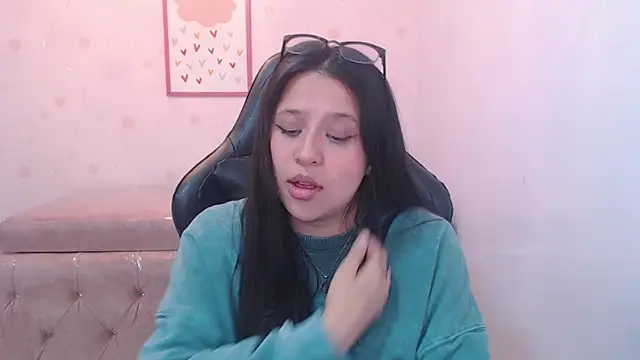 Snapshot of aria_ch2 chatting on 01.13.26 aria ch2 online show from 01.13.26