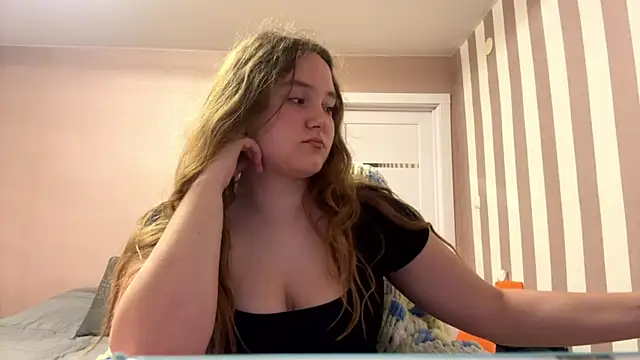 Snapshot of BabyBlissxx chatting on 05.17.26 BabyBlissxx online show from 05.17.26