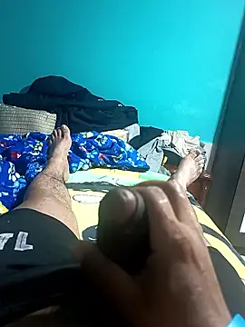 Snapshot of Loquillopajero chatting on 01.17.26 Loquillopajero online show from 01.17.26