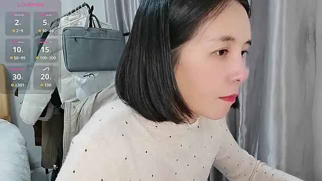 Wanwan61 online show from 11.22.25