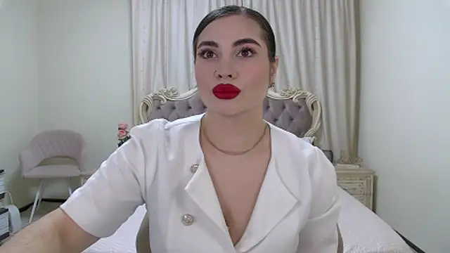 AdrianaTorres online show from 11.28.25