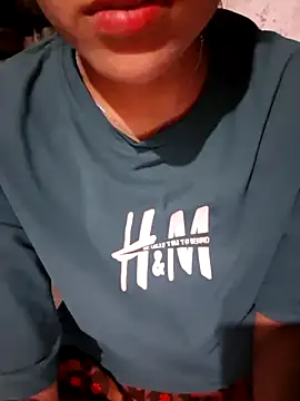 Snapshot of SexySwatii chatting on 03.12.26 SexySwatii online show from 03.12.26