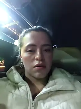 Snapshot of ALEJA__22 chatting on 12.18.25 ALEJA 22 online show from 12.18.25