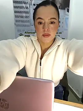 ALEJA  22 online show from 04.22.26