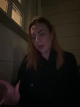 Snapshot of pervimilf chatting on 12.19.25 pervimilf online show from 12.19.25