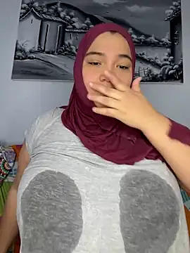 Snapshot of sweetmuslim01 chatting on 01.26.25 sweetmuslim01 online show from 01.26.25