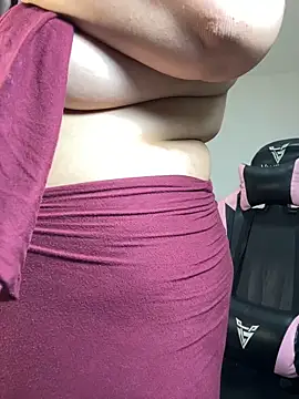 Snapshot of sweetmuslim01 chatting on 02.09.25 sweetmuslim01 online show from 02.09.25