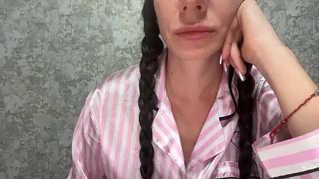 Angelinaa19 online show from 04.21.26