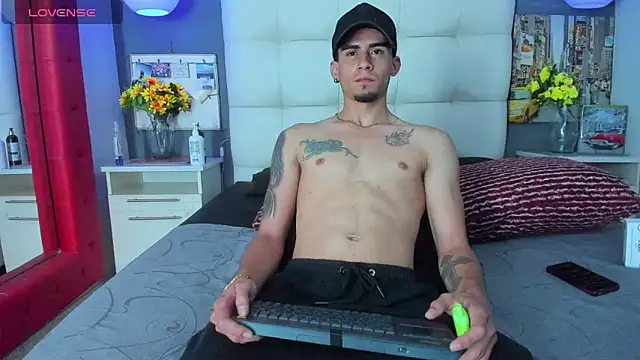 Sharon Tyga20 online show from 11.14.25