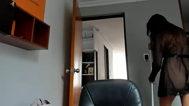 LilyGarcia online show from 06.09.26