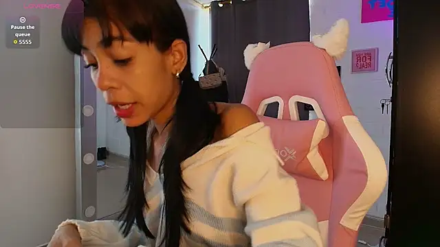 Snapshot of TOOKIOG_ chatting on 12.02.25 TOOKIOG online show from 12.02.25