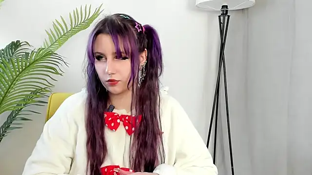 KishaRowsey online show from 11.07.25