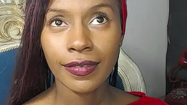 Snapshot of Aliis_Love chatting on 11.21.25 Aliis Love online show from 11.21.25