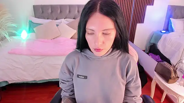 Neo sarah  online show from 02.08.26