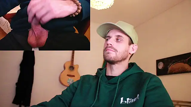 Snapshot of skatejocke chatting on 11.16.25 skatejocke online show from 11.16.25