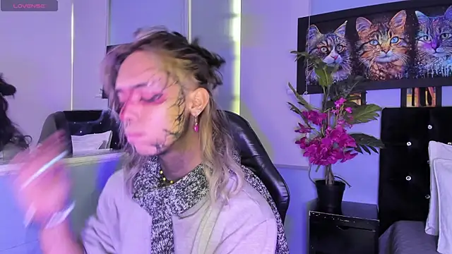 luxiel  online show from 11.18.25