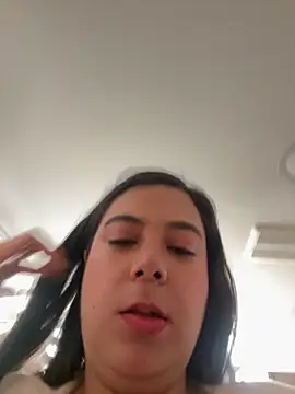 LorieFerrer online show from 09.18.25