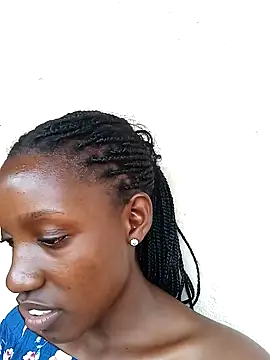 Snapshot of Momojasmine0 chatting on 11.07.25 Momojasmine0 online show from 11.07.25