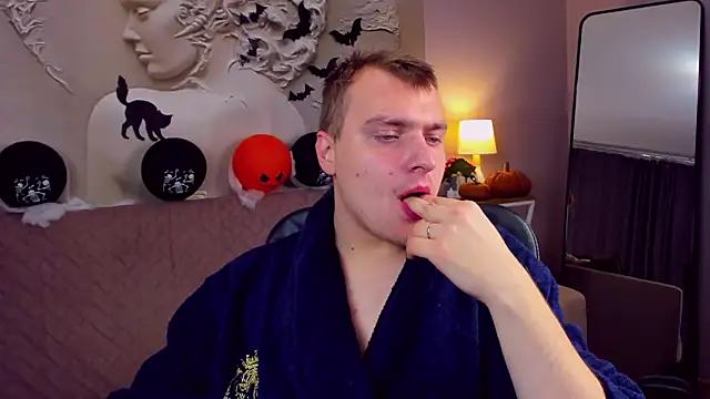 ArchieHolmes online show from 11.09.25