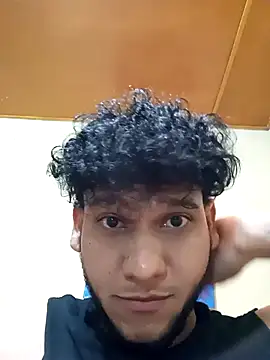 Snapshot of prototipoA45 chatting on 11.16.25 prototipoA45 online show from 11.16.25