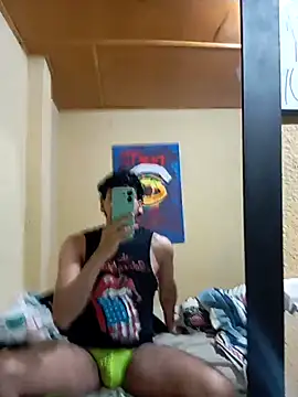 Snapshot of prototipoA45 chatting on 12.01.25 prototipoA45 online show from 12.01.25