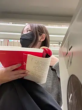 Snapshot of Cara-02 chatting on 11.23.25 Cara-02 online show from 11.23.25