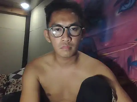 Snapshot of denzkylexx chatting on 06.21.26 denzkylexx online show from 06.21.26
