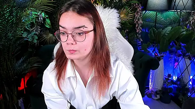 Snapshot of Lily__Evans chatting on 11.13.25 Lily Evans online show from 11.13.25