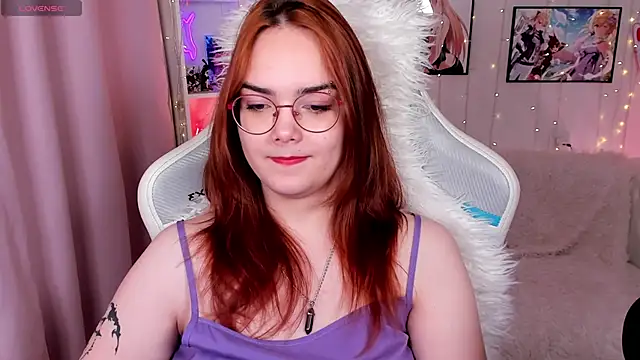 Snapshot of Lily__Evans chatting on 02.02.26 Lily Evans online show from 02.02.26