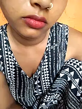Sexy Divya   online show from 06.11.26
