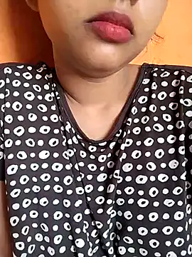 Snapshot of Sexy_Divya__ chatting on 06.20.26 Sexy Divya online show from 06.20.26