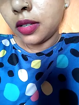 Snapshot of Sexy_Divya__ chatting on 06.30.26 Sexy Divya online show from 06.30.26