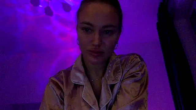 ToriLori online show from 11.08.25