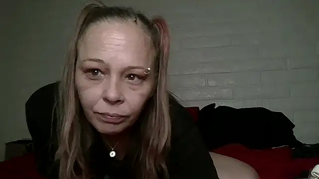 nikkibae33 online show from 04.10.26