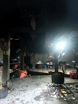 Snapshot of Lynly_k2 chatting on 11.17.25 Lynly k2 online show from 11.17.25