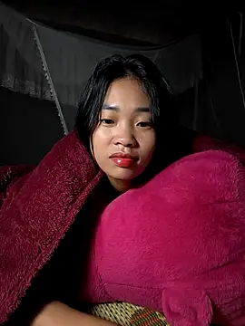 Snapshot of Lynly_k2 chatting on 11.19.25 Lynly k2 online show from 11.19.25