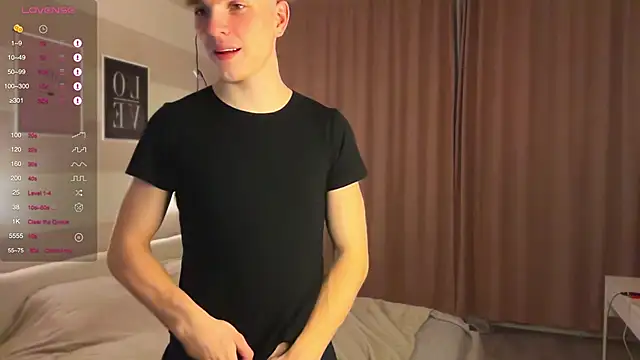 Snapshot of Hotpeppers666 chatting on 11.23.25 Hotpeppers666 online show from 11.23.25