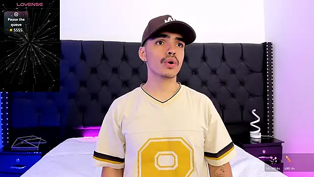 Snapshot of NicoKingg_ chatting on 01.14.26 NicoKingg online show from 01.14.26