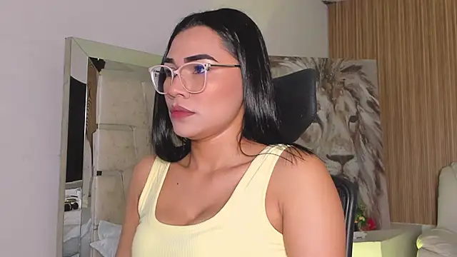 katemooss  online show from 12.03.25