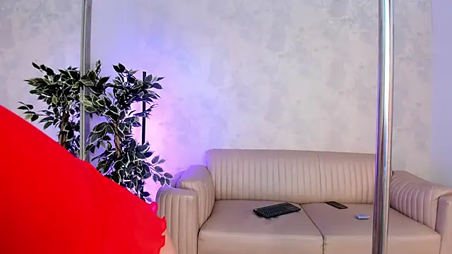 AnnaTylor online show from 02.04.26