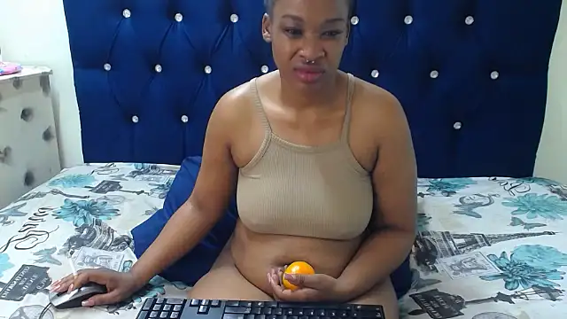 JuiceLips88 online show from 06.14.26