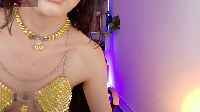 Snapshot of Heidy_palmer chatting on 11.20.25 Heidy palmer online show from 11.20.25