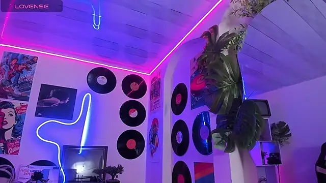 Snapshot of Heidy_palmer chatting on 02.10.26 Heidy palmer online show from 02.10.26