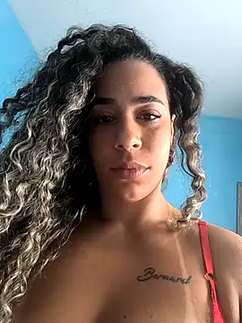 vivianeleoa online show from 07.29.26