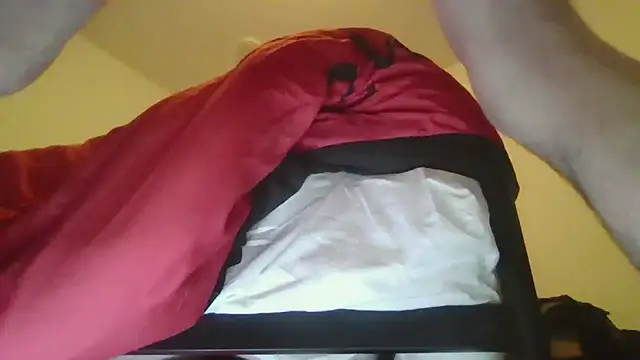 Snapshot of WeakDegree76 chatting on 01.05.26 WeakDegree76 online show from 01.05.26