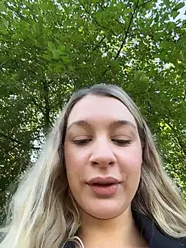 Snapshot of SashaCatt chatting on 07.25.26 SashaCatt online show from 07.25.26