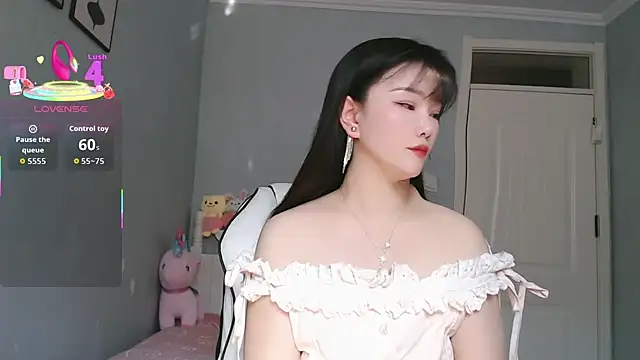 Snapshot of nanagaga chatting on 11.22.25 nanagaga online show from 11.22.25