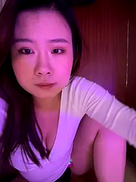 Snapshot of xoxo7799 chatting on 12.14.25 xoxo7799 online show from 12.14.25