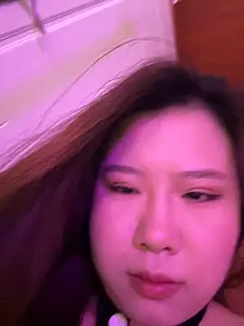 Snapshot of xoxo7799 chatting on 12.15.25 xoxo7799 online show from 12.15.25